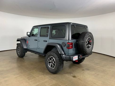 Used 2024 Jeep Wrangler Unlimited Rubicon w/ Capability Package AWD/4WD image 15