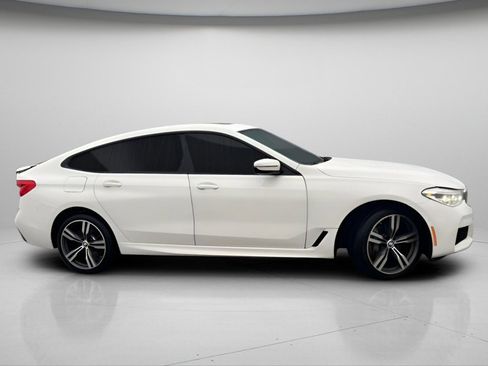 Used 2018 BMW 640i Gran Turismo xDrive 640 Gran Turismo i xDrive w/ M Sport Package image 3