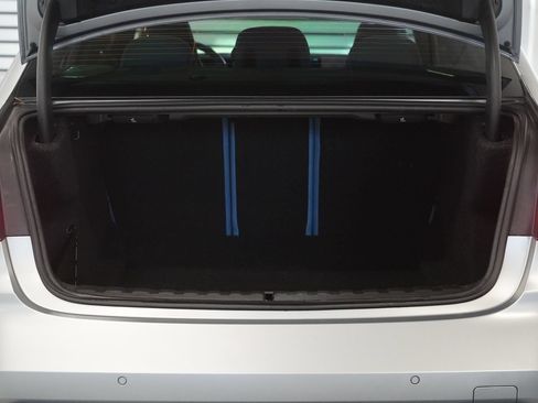 Used 2025 BMW M3 w/ M Carbon Exterior Package RWD image 33