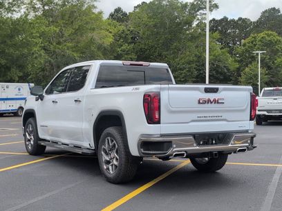 New 2026 GMC Sierra 1500 SLT w/ SLT Premium Plus Package