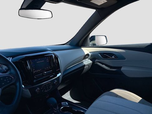 Used 2023 Chevrolet Traverse LS AWD/4WD image 21