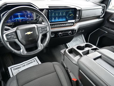 Used 2024 Chevrolet Silverado 1500 LT image 22