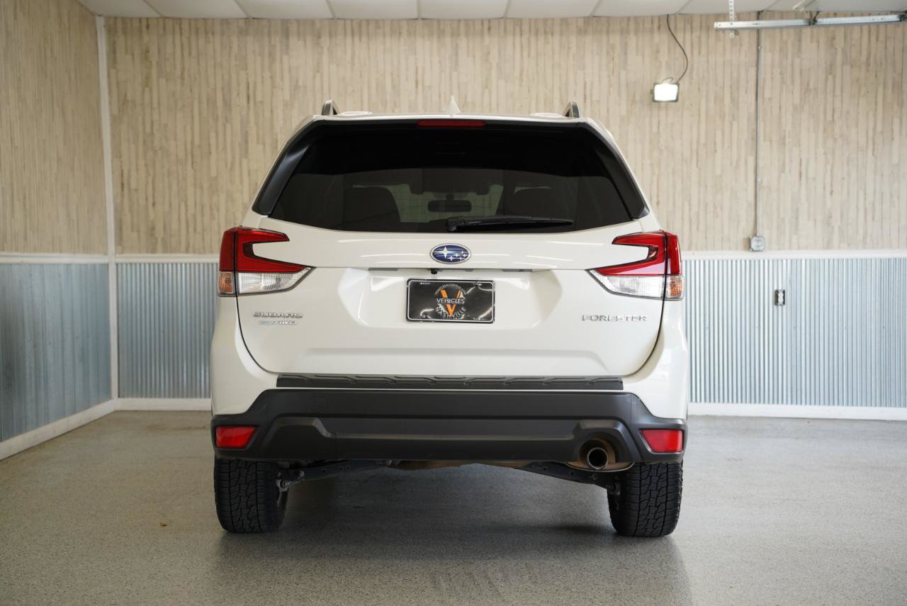Used 2020 Subaru Forester Limited AWD/4WD image 8