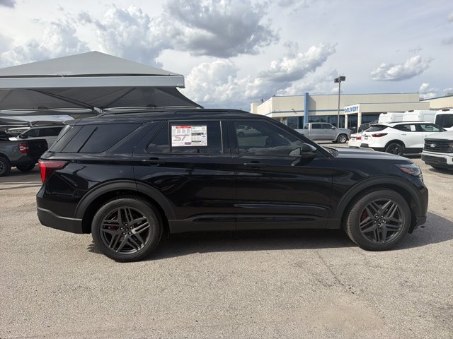 Used 2026 Ford Explorer ST AWD/4WD image 6