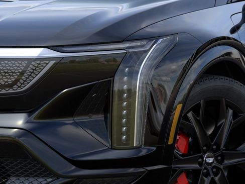 New 2026 Cadillac Optiq V AWD/4WD image 10