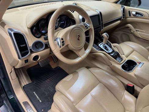 Used 2012 Porsche Cayenne S image 16