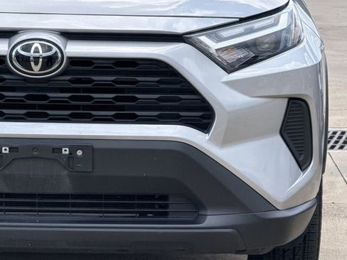 Used 2023 Toyota RAV4 XLE w/ Convenience Package FWD image 9