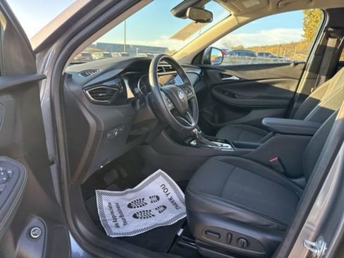 Used 2022 Buick Encore GX Select image 18