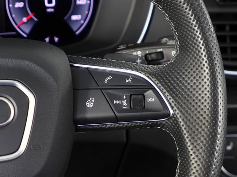 Used 2022 Audi SQ5 Premium Plus w/ Premium Plus Package image 29