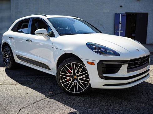Used 2023 Porsche Macan S w/ Premium Package Plus AWD/4WD image 7