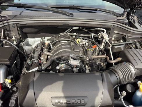 Used 2025 Dodge Durango R/T AWD/4WD image 21