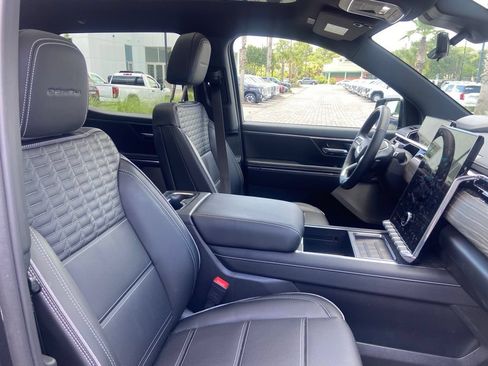 Used 2026 GMC Sierra EV Denali AWD/4WD image 15