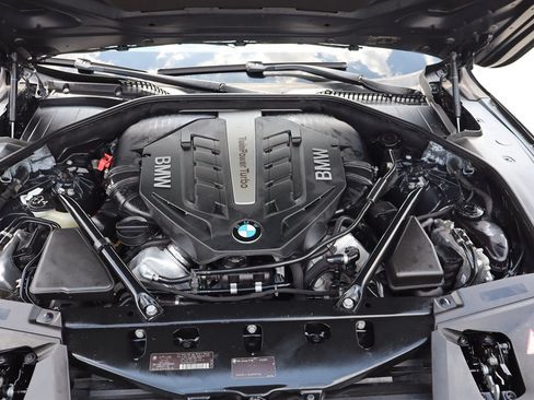 Used 2013 BMW 750Li RWD image 46