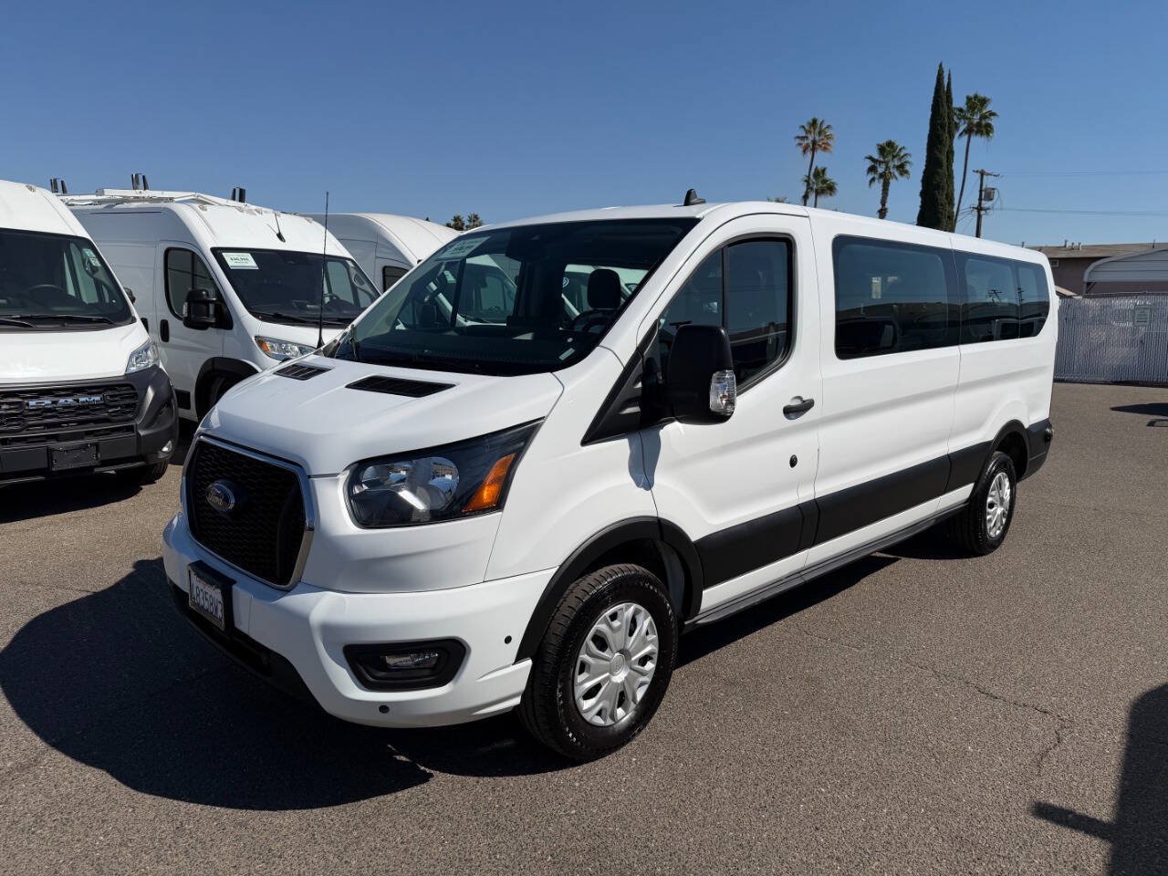 Used 2024 Ford Transit 350 XLT RWD image 4