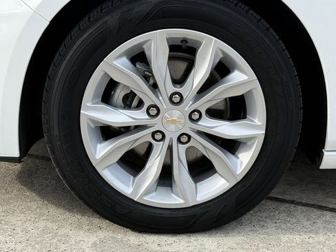 Used 2024 Chevrolet Malibu LT image 12