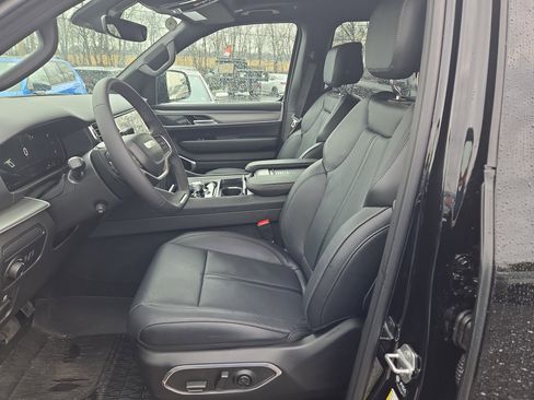 New 2026 Jeep Grand Wagoneer Limited AWD/4WD image 15