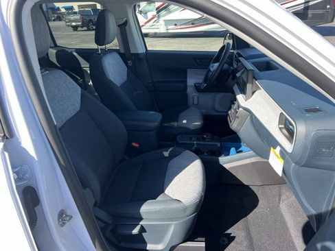 New 2025 Ford Maverick XLT w/ XLT Luxury Package image 18