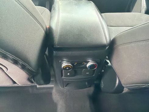 Used 2023 Ford Explorer XLT RWD image 21