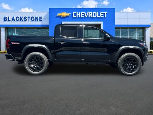 New 2026 Chevrolet Colorado Trail Boss AWD/4WD image 7