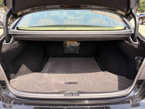 Used 2013 Lexus LS 460 w/ Comfort Pkg RWD image 22