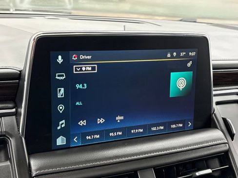 Used 2023 Chevrolet Tahoe Z71 w/ Luxury Package image 15