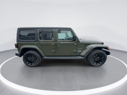 Used 2023 Jeep Wrangler Unlimited Sahara w/ Cold Weather Group image 9