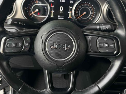 Used 2020 Jeep Wrangler Sport AWD/4WD image 22