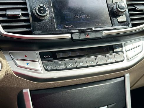 Used 2015 Honda Accord EX-L image 13