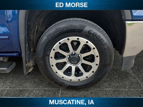 Used 2019 GMC Sierra 1500 SLE w/ SLE Value Package AWD/4WD image 12
