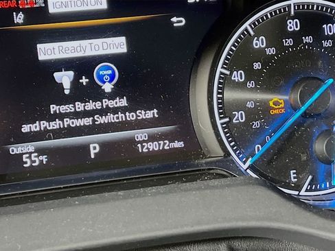 Used 2021 Toyota Venza Limited image 11