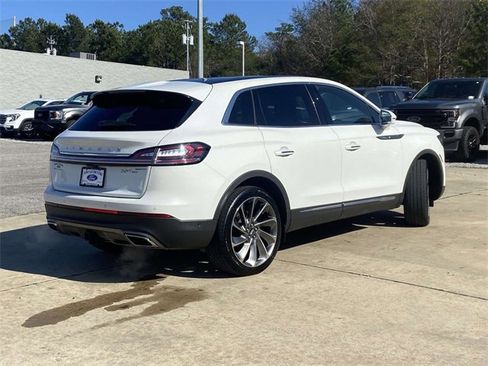 Used 2020 Lincoln Nautilus Reserve w/ Equipment Group 202A image 3