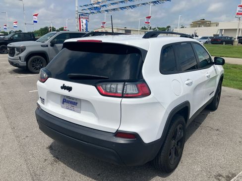 Used 2020 Jeep Cherokee Latitude Plus AWD/4WD image 7