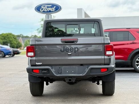 Used 2022 Jeep Gladiator Sport AWD/4WD image 36