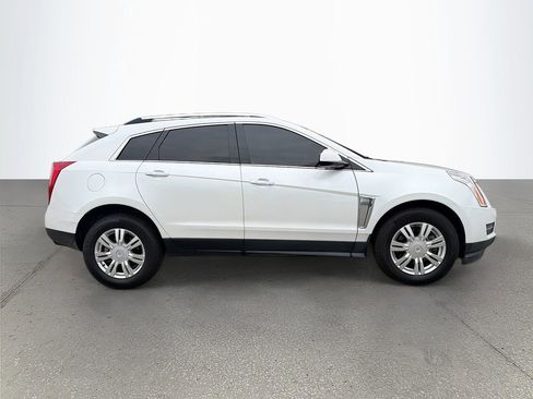 Used 2014 Cadillac SRX Luxury FWD image 3
