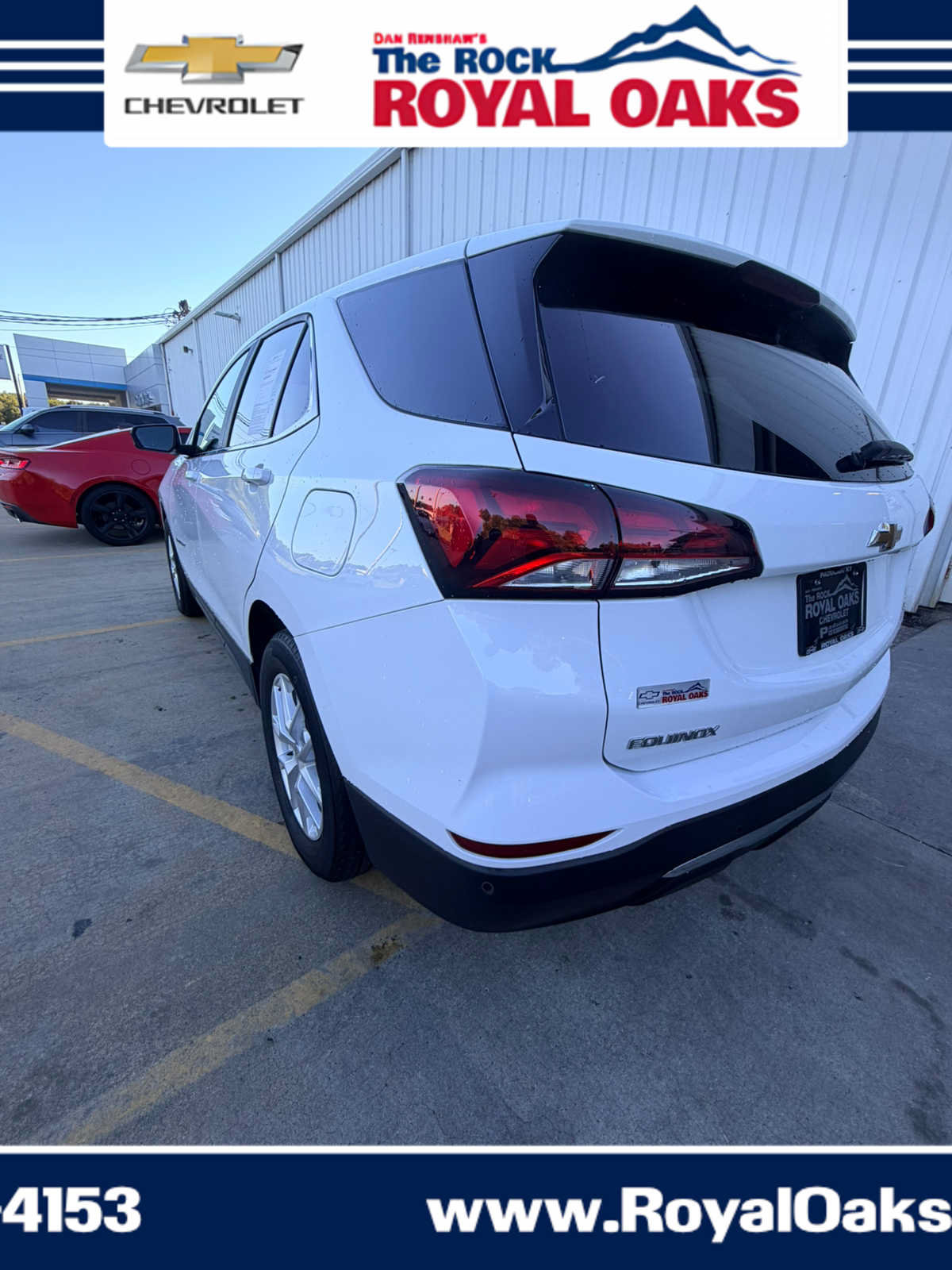 Used 2024 Chevrolet Equinox LT w/ LPO, Floor Liner Package FWD image 3