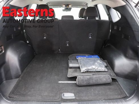 Used 2023 Hyundai Tucson SE image 9