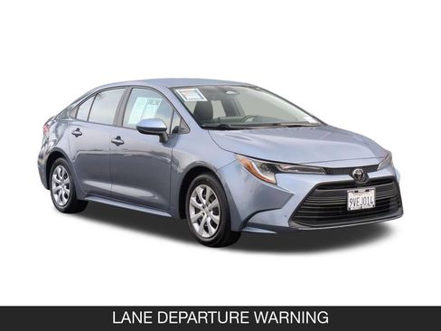 Used 2024 Toyota Corolla LE FWD image 2