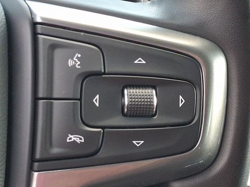 Used 2024 Chevrolet Suburban LS image 24