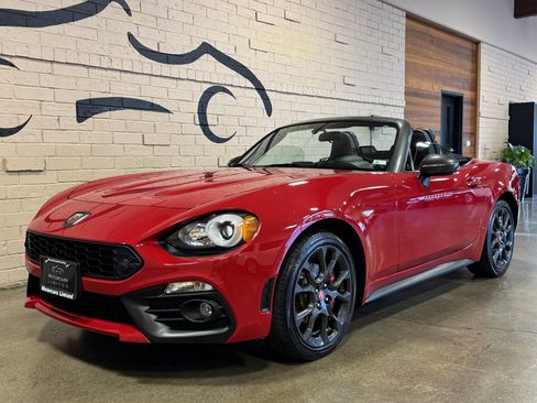Used 2017 FIAT 124 Spider Abarth image 14