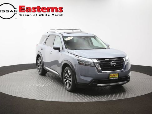 Used 2023 Nissan Pathfinder Platinum w/ Cargo Package AWD/4WD image 49