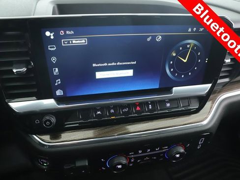 Used 2025 Chevrolet Silverado 1500 LT image 5