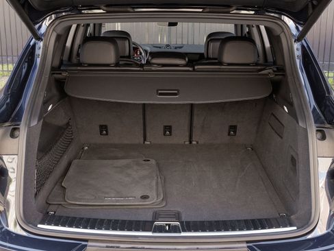 Certified 2024 Porsche Cayenne S image 29