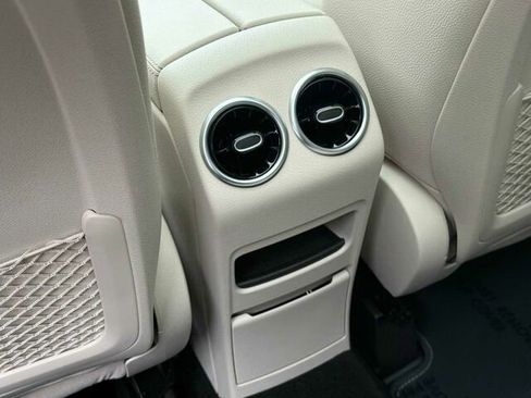 Certified 2024 Mercedes-Benz GLB 250 4MATIC image 16