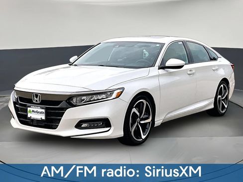 Used 2018 Honda Accord Sport image 3