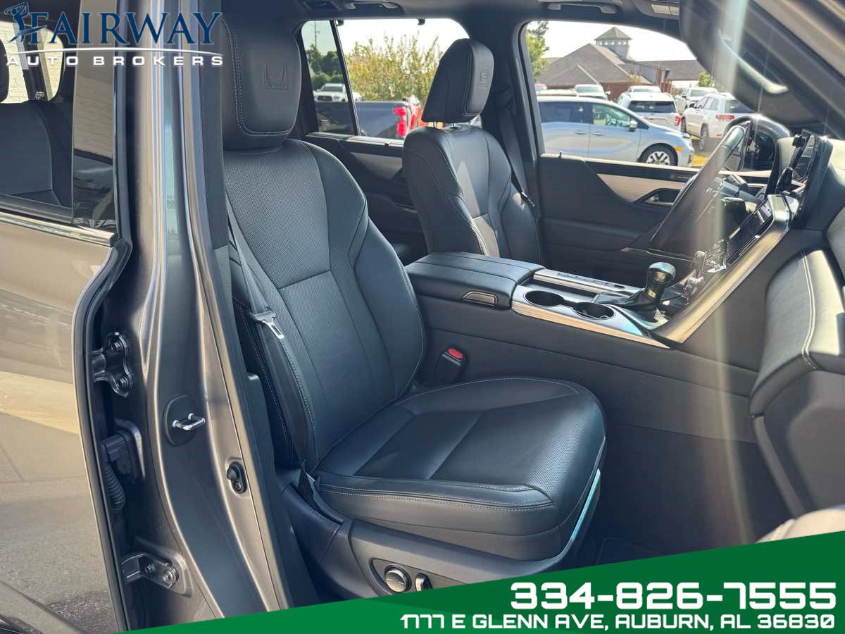 Used 2023 Lexus LX 600 F Sport w/ Accessory Package (Z1) AWD/4WD image 13