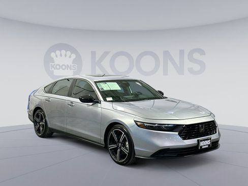 Used 2024 Honda Accord Sport image 10