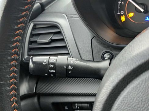 Used 2018 Subaru Crosstrek 2.0i Premium w/ Eyesight System image 26