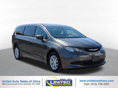 Used 2017 Chrysler Pacifica Touring