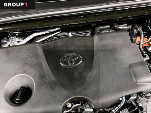 Used 2025 Toyota Camry SE w/ Convenience Package AWD/4WD image 33