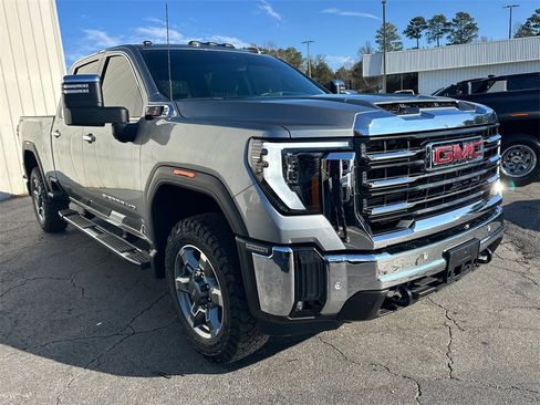 Used 2025 GMC Sierra 2500 SLT w/ SLT Premium Package image 4